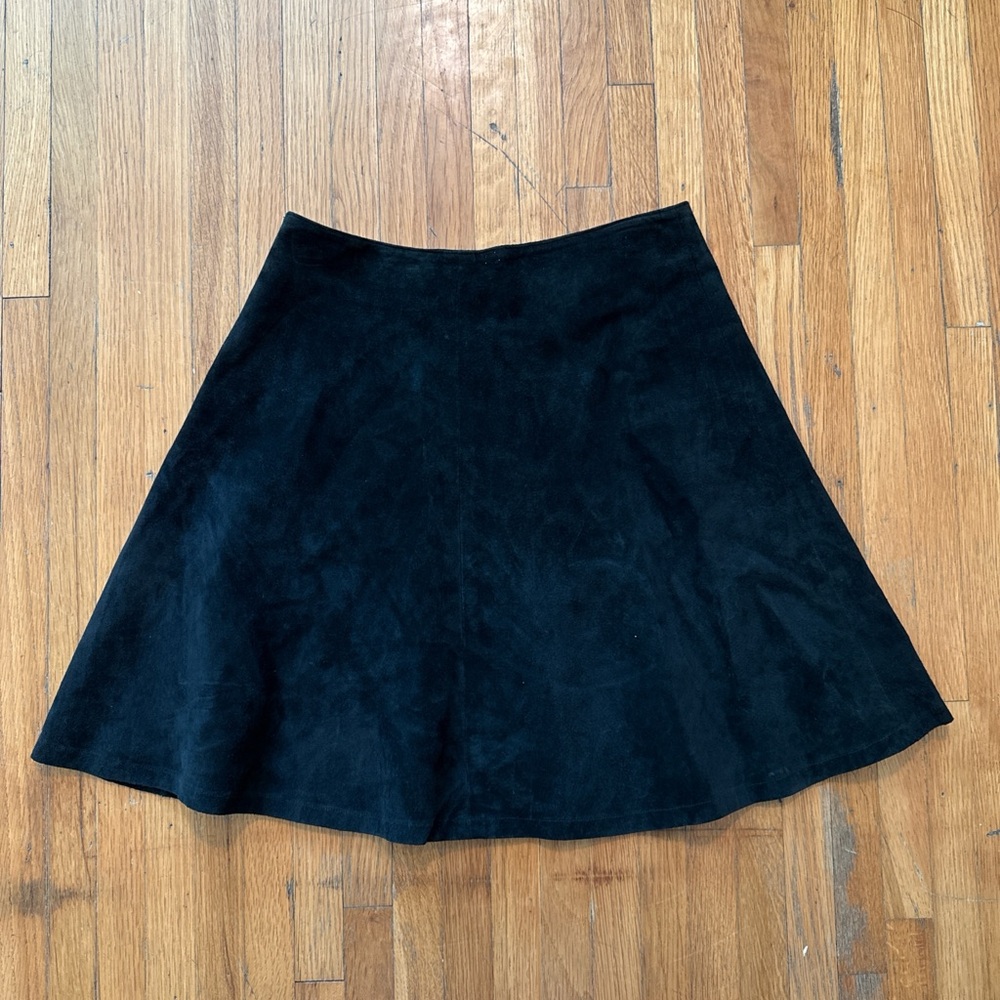 Vintage Jan Barboglio black suede mini skirt. size 8